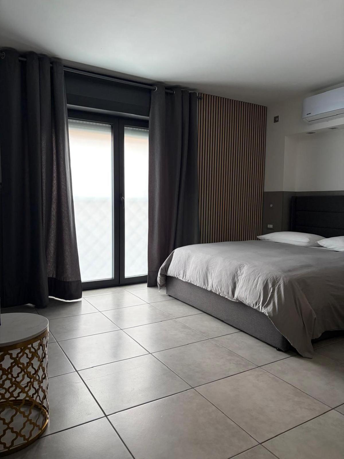 Double Room Private Bathroom